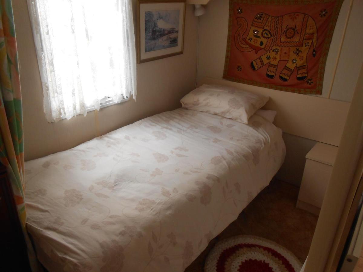 'The Cabin'. A Cosy Private & Secure Holiday Home. Padeswood 외부 사진